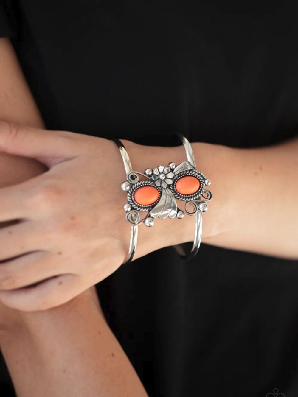 Paparazzi Jewelry Accessories - Mojave Flower Girl - Orange Bracelet - Vintage